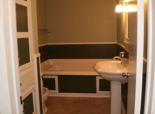 804 Adell St, El Campo, TX 77437