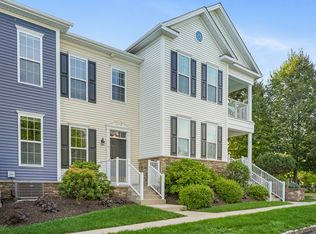 4 Brinscall Ct #4, Danbury, CT 06810