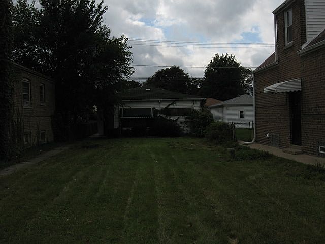 2nd image of 9018 S Jeffery Blvd