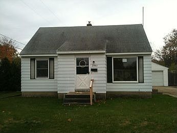 2nd image of 2443 Parkdale Ave SW