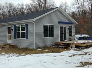 11592 Sikkenga Rd, Montague, MI 49437