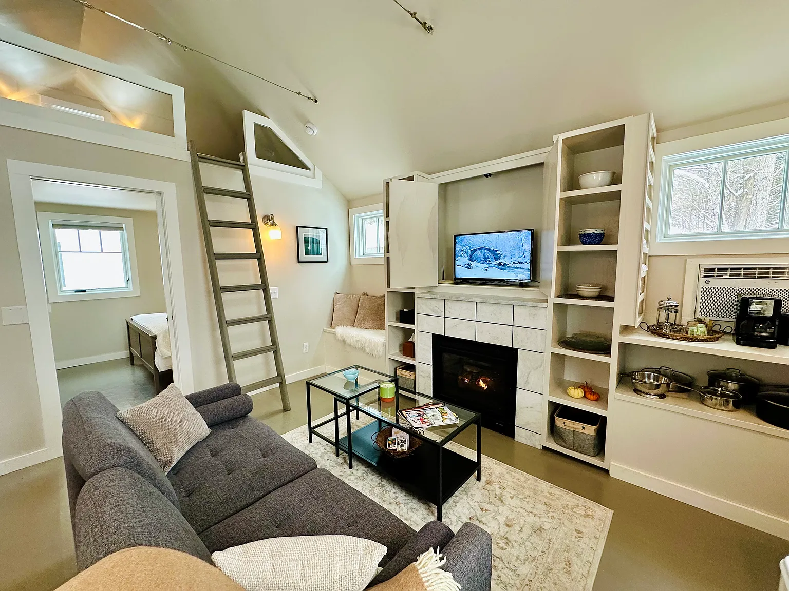 1 bed, 404 sqft, $2,200 — Photo 4