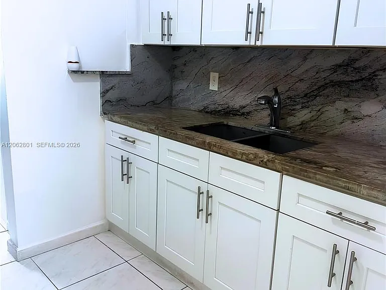 672 NE 130th St #672 — Photo 8