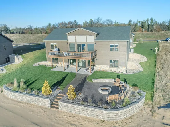 W5717 Lake Cabin Dr, New Lisbon, WI 53950
