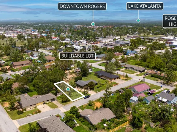 W Holly St, Rogers, AR 72756