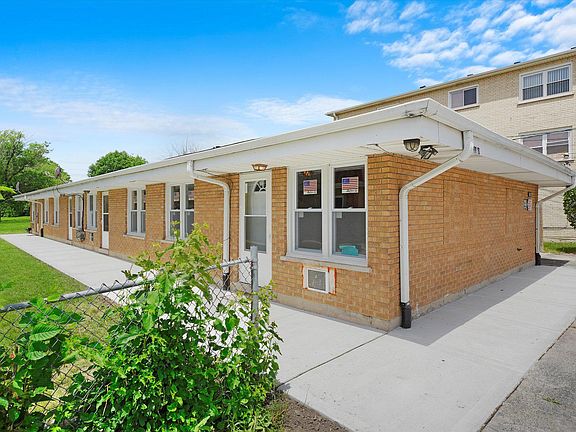 3rd image of 15920 Le Claire Ave APT 1