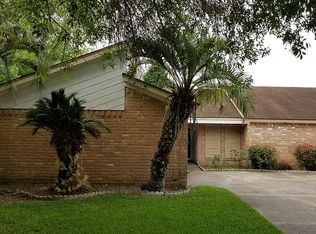3 N Heights Dr, La Marque, TX 77568