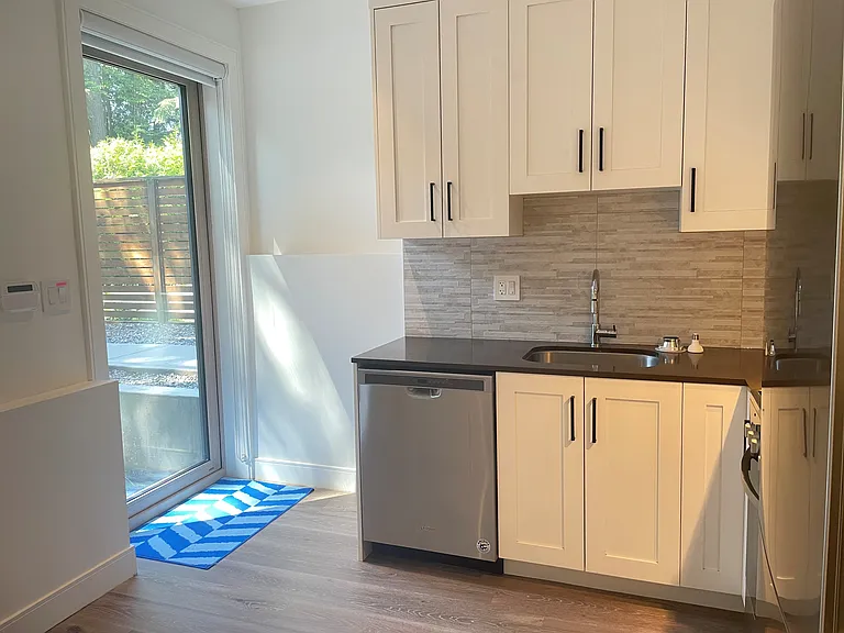 3412 W 43rd Ave — Photo 3
