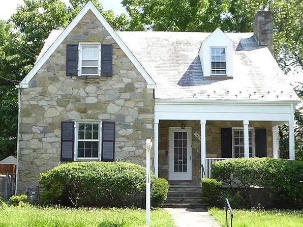 4344 Ellicott St NW, Washington, DC 20016