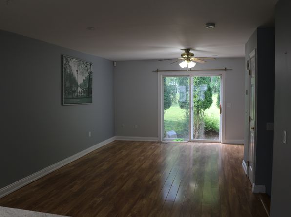 43 Harbor View Ln