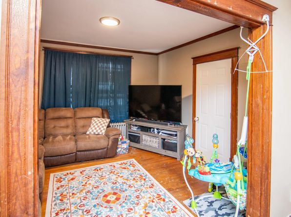 lewiston-maine-125392318 picture