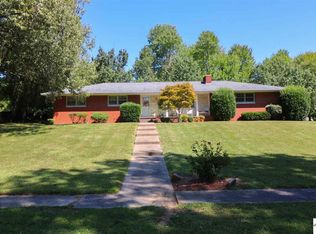 300 Birch St, Paducah, KY 42001