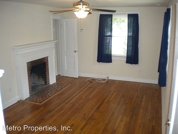2nd image of 1414 Forest Ave