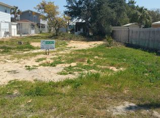 240 Christmas Tree Ln, Panama City Beach, FL 32413
