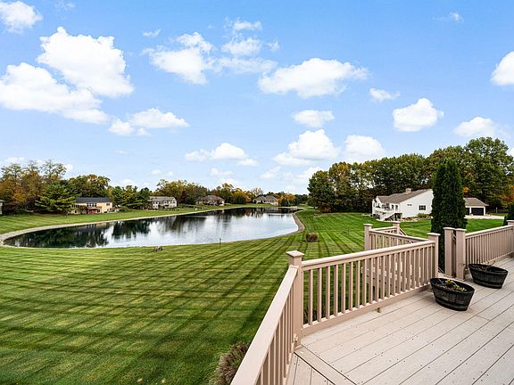3rd image of 33044 Lake Forest Ct