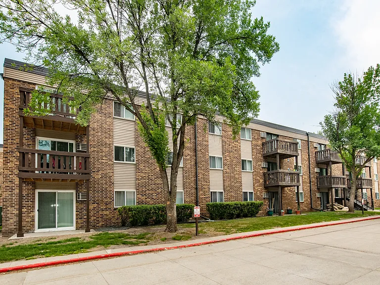 Forest Park Apartments — Photo 20
