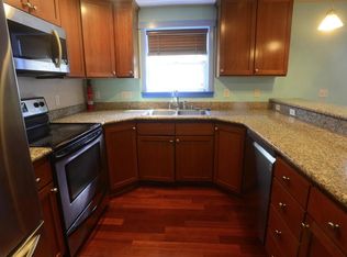 9206 Interlake Ave N APT B, Seattle, WA 98103