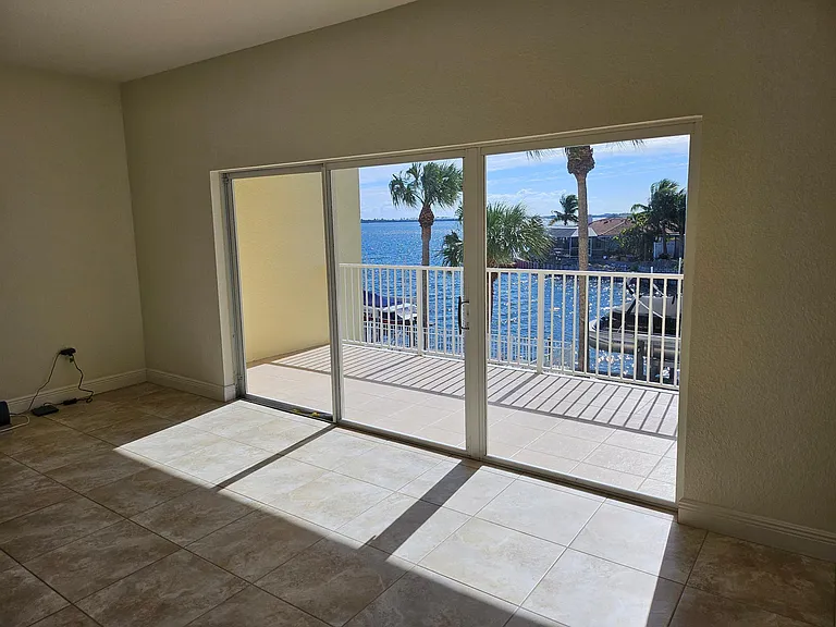 9929 Manatee Ave W — Photo 15