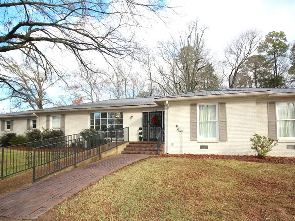 986 W Monroe St, Grenada, MS 38901