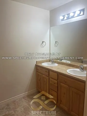 2011 N Churchill Dr — Photo 16