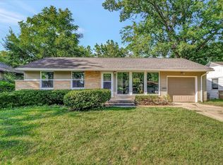 1120 W Eureka St, Champaign, IL 61821