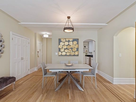 5th image of 514 W End Ave #6B