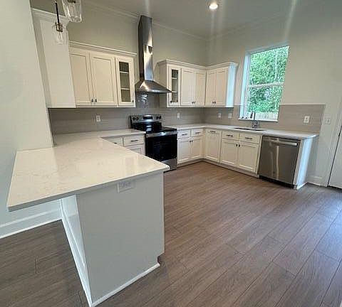 3rd image of 1510 Kaliste Saloom Rd #103