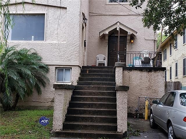 1st image of 1816 Robert St