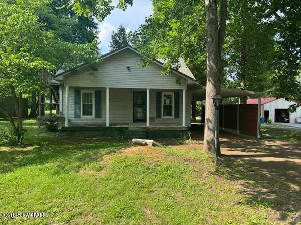 571 Cheatham St, Bruceton, TN 38317