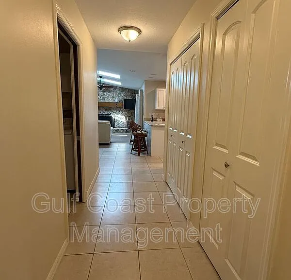 3185 Clifford St — Photo 6
