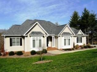 67 Coosa Crossing Dr, Blairsville, GA 30512