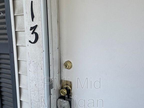 2nd image of 1213 Lincoln Ave