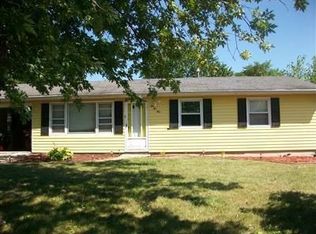 625 Oxbow Rd, Valparaiso, IN 46385