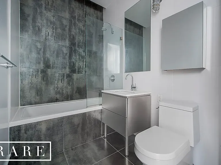 335 Carroll St #2D — Photo 11