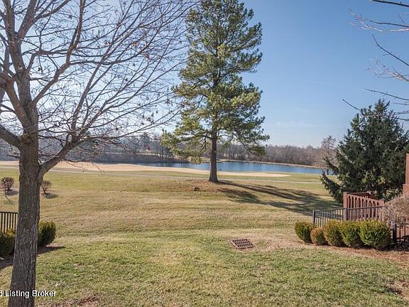 3rd image of 8036 Saint Andrews Village Dr