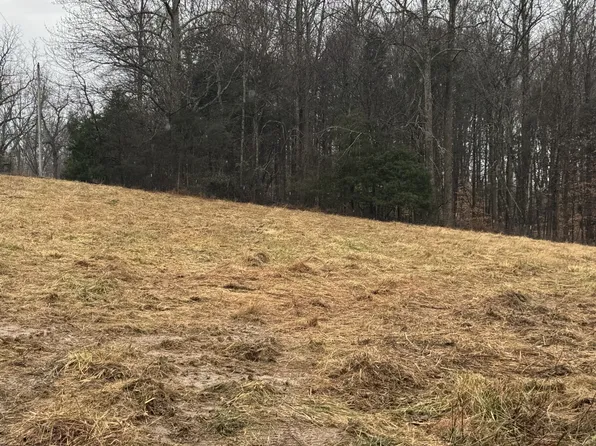 6 Jimtown Rd, Lafayette, TN 37083