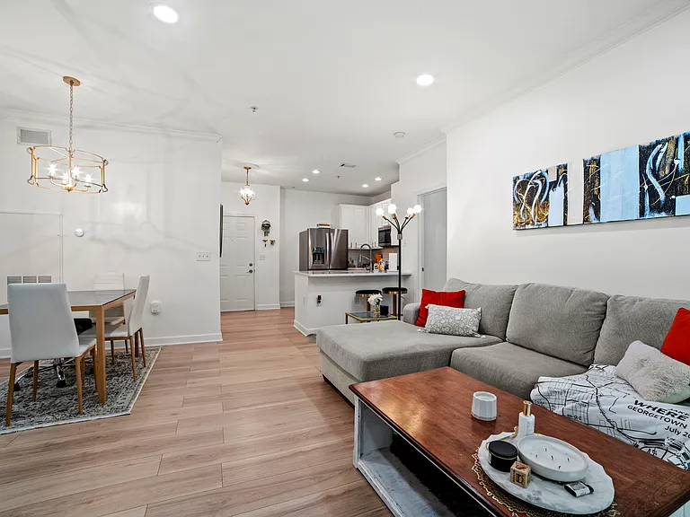 2055 26th St S #5-B06 — Photo 7