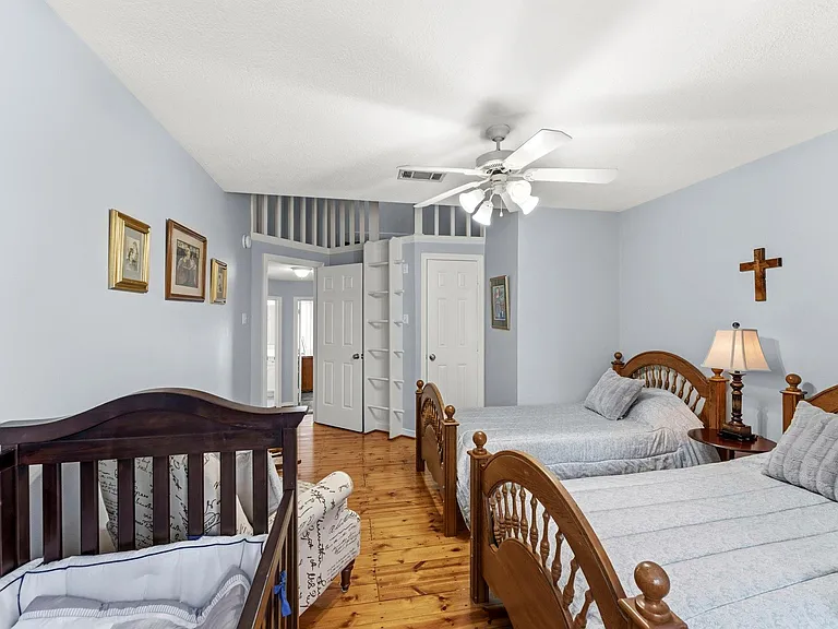 1208 Lake View Dr — Photo 30