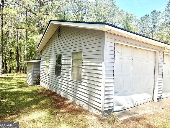 3rd image of 1983 Minton Chapel Rd