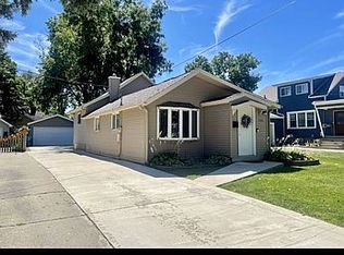 2226 6th St, Peru, IL 61354