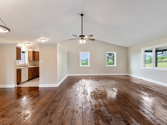 5th image of 13518 Quebec St