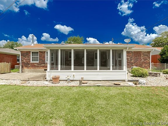 4th image of 28 Brookview Drive