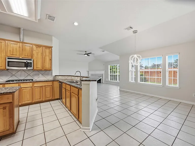 1603 Brazos Gate Dr — Photo 10