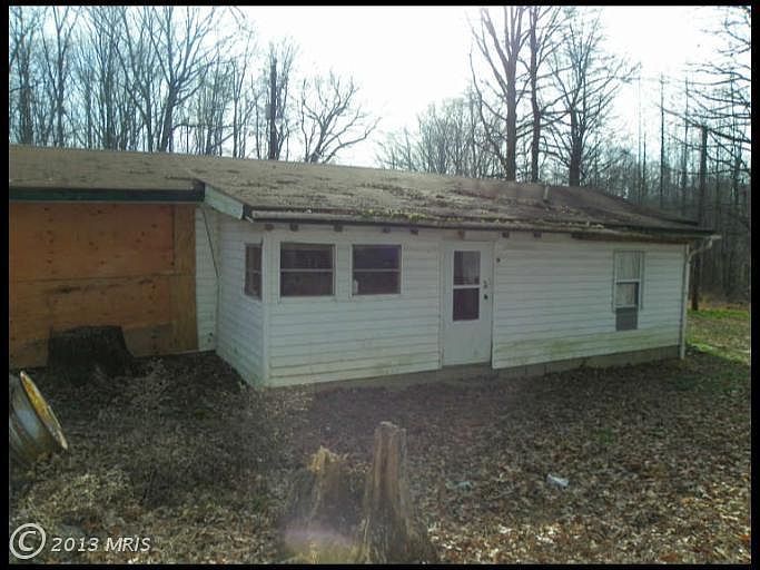 2nd image of 26 Hall Ln