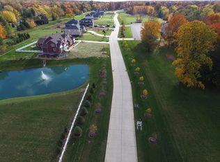 2475 Maple Hill Rd, Willoughby Hills, OH 44094