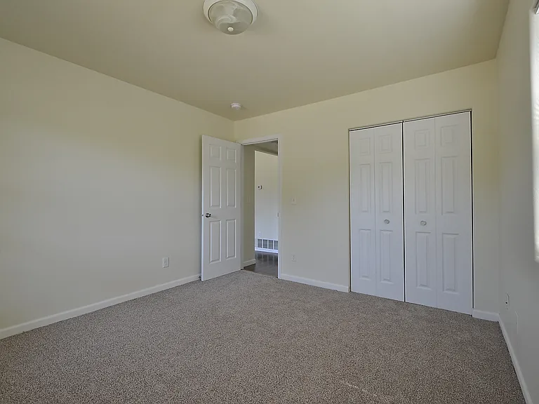 506 11th Street NW - Pet Friendly 4-Plex with Central Heat and Air — Photo 17
