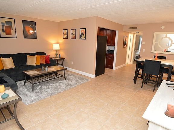 5th image of 12760 Indian Rocks Rd APT 548