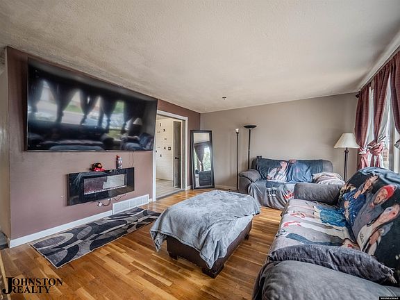 4th image of 1421 Ivy Ln