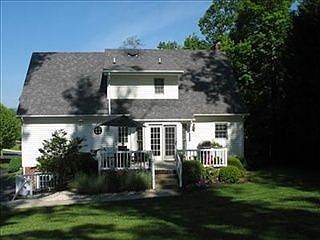 5th image of 303 Mullbury Pl