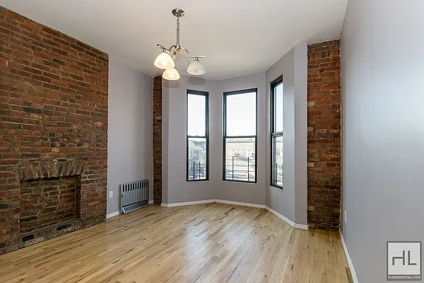 Rented by Highline Residential | media 4